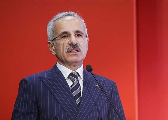 Bakan Uraloğlu açıkladı: Roblox açılacak mı?
