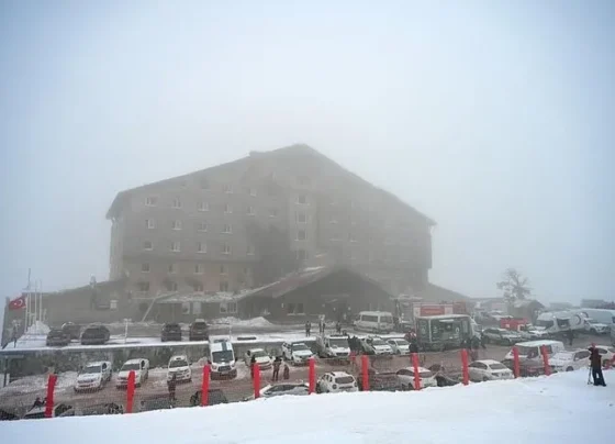 Başkan Erdoğan Bolu'daki yangında ölen Gültekin ailesinin cenaze namazına katılıyor