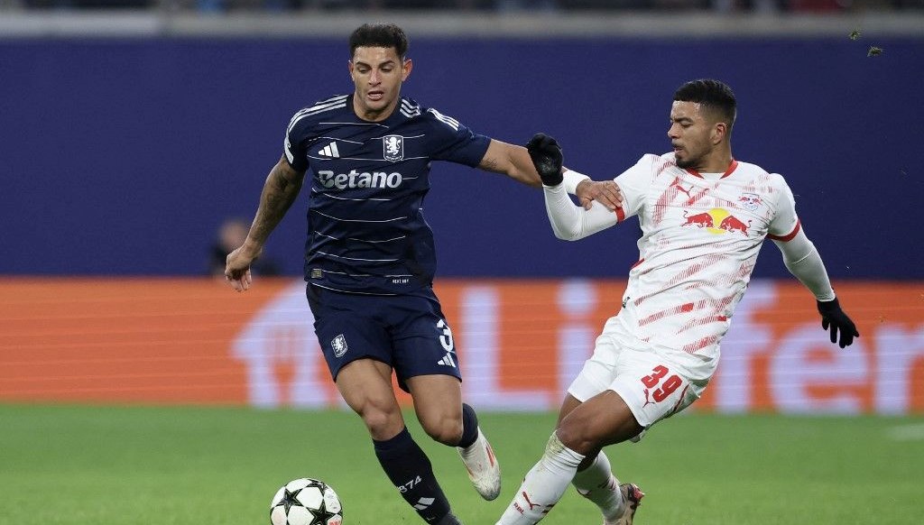 Fenerbahçe’nin yeni stoperi Diego Carlos İstanbul’a geliyor