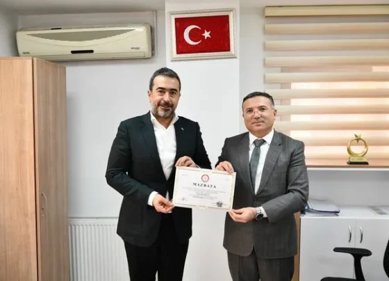 Hakan Han Özcan mazbatasını alarak görevine başladı!