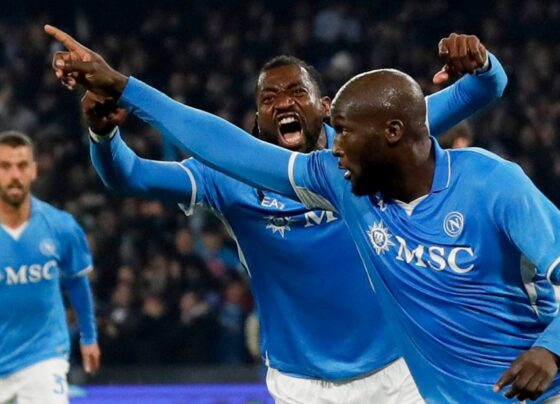 İtalya'da Napoli maç fazlasıyla lider - Son Dakika Spor Haberleri