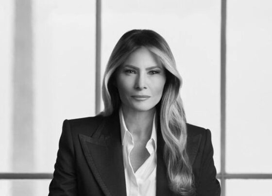 Melania Trump’ın resmi portresi yayınlandı: Gizem ve güç mesajı mı veriyor? - Son Dakika Dünya Haberleri