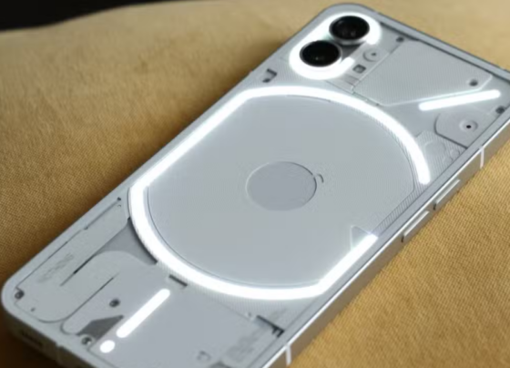 Nothing Phone 1 için beklenen güncelleme geldi!
