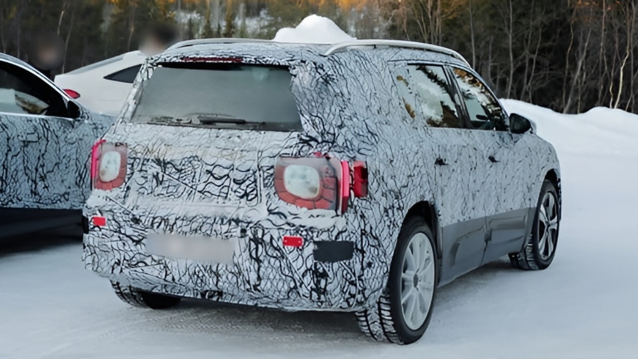 2026 model Alman SUV’si Mercedes GLB ilk kez görüntülendi!