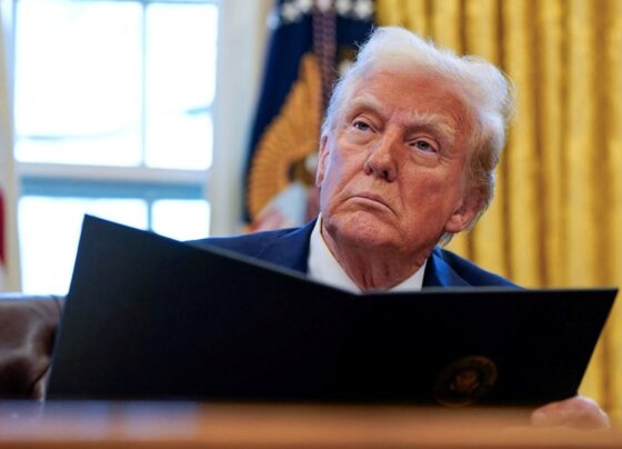 ABD'den Kanada, Meksika ve Çin'e ek gümrük vergisi: Trump kararnameyi imzaladı - Son Dakika Dünya Haberleri