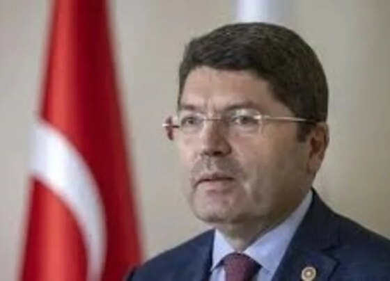 Bakan Tunçtan, Bahçeli'ye geçmiş olsun mesajı