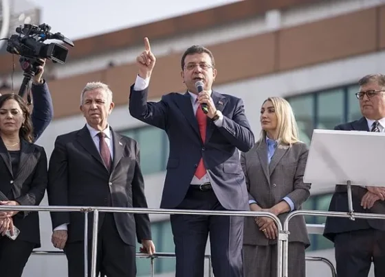 CHP’li eski vekil Akif Hamzaçebi’den zehir zemberek sözler: Partide esas sorun iki başlı yönetim!