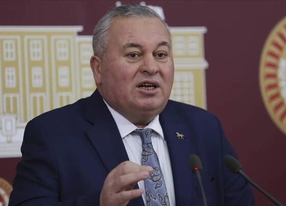Cemal Enginyurt’a ''Cumhurbaşkanına hakaret'' ve ''tehdit''ten soruşturma