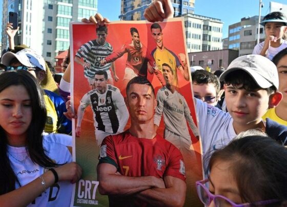 Efsane futbolcu Ronaldo 40 yaşında! Binlerce kişi sokağa döküldü
