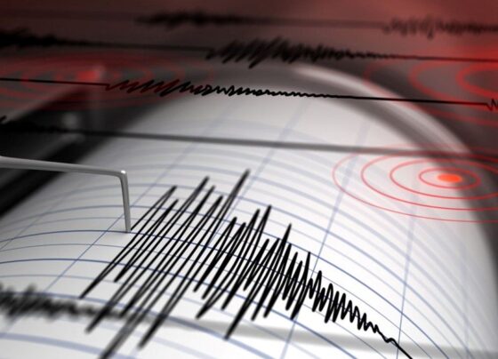Ege'de 6 dakika arayla 4.7 ve 4.8 büyüklüğünde deprem - Son Dakika Türkiye Haberleri