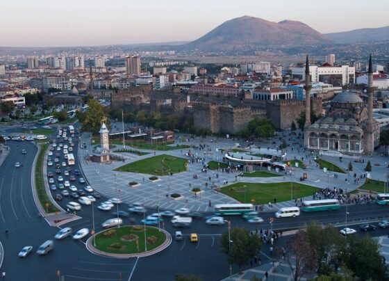 Erciyes'te Kar Hentbolu Şampiyonası düzenlendi - Son Dakika Kayseri Haberleri