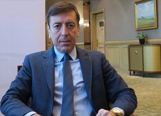 Fırat Develioğlu havalimanında gözaltına alındı