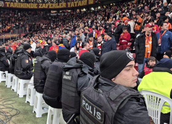 Galatasaray'dan açıklama: Sahamızda bu kadar polisin olması konsantremizi bozdu - Son Dakika Spor Haberleri