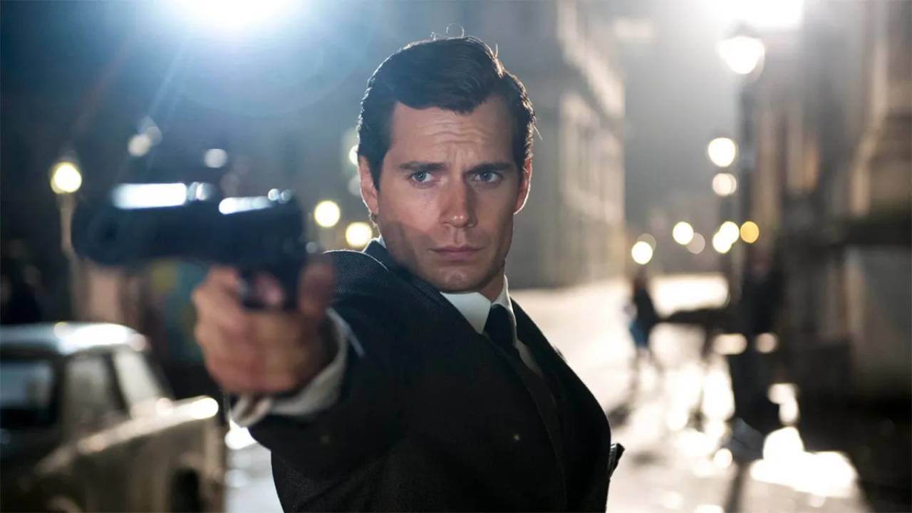 Henry Cavill hayranlarını üzen sızıntı! Az daha…