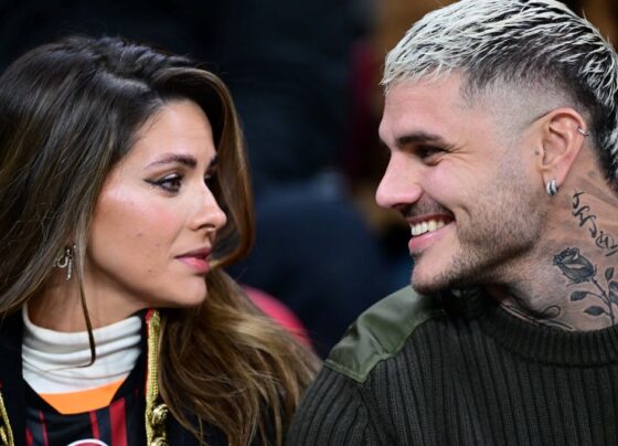 Icardi sevgilisi China Suarez ile birlikte Galatasaray-Fenerbahçe derbisinde tribünde