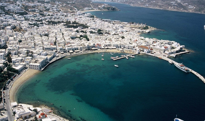Mikonos Adası'da deniz suyunun çekilmesi endişe yarattı