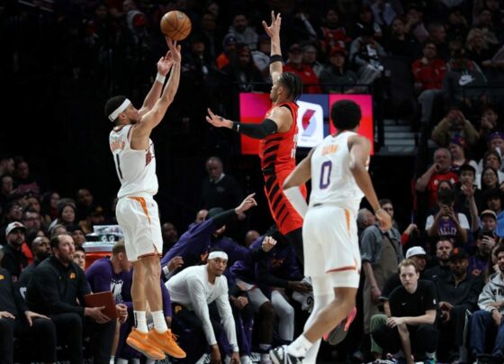NBA’de Devin Booker, Phoenix Suns tarihine geçti - Son Dakika Spor Haberleri