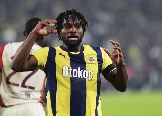 Napoli'nin Saint-Maximin için evrak yarışı: Fenerbahçe'ye fesih bedeli ödenecek - Son Dakika Spor Haberleri