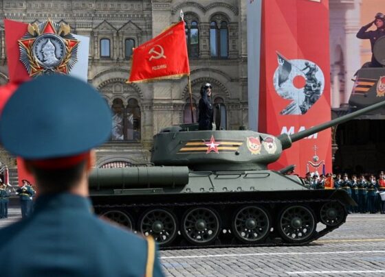 Rusya'da 2. Dünya Savaşı'ndan kalma tanklar depolardan çıktı - Son Dakika Dünya Haberleri
