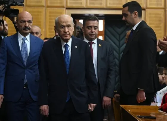 SON DAKİKA | MHP lideri Devlet Bahçeli'den ameliyat sonrası açıklama: İyileşme sürecine girdim