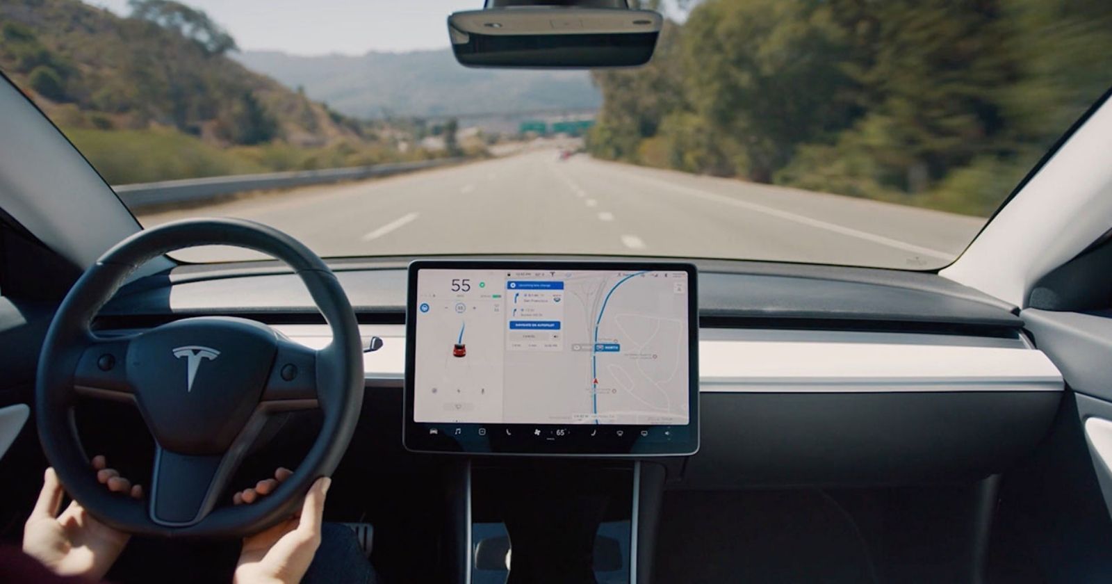Tesla 376 bin aracı geri çağırıyor! İşte sebebi