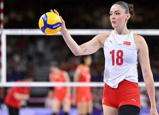 Voleybolda imzalar peş peşe geldi: Zehra Güneş, Ayça Aykaç Altıntaş, Sıla Çalışkan VakıfBank'ta - Son Dakika Spor Haberleri