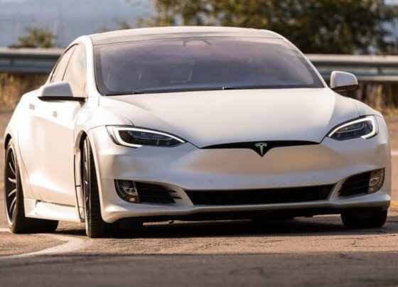Yeni Tesla Model S ve Model X geliyor!