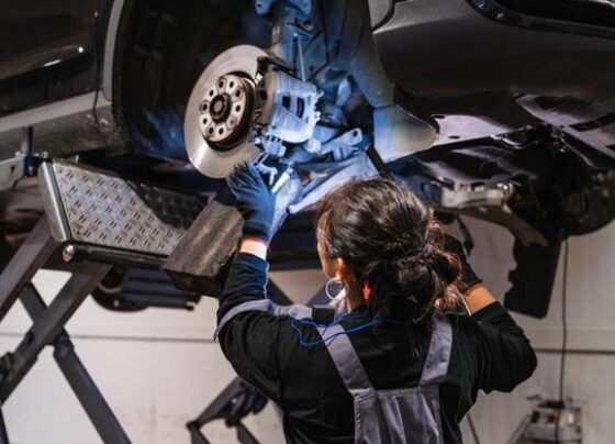 Otomotiv devinden radikal karar 7 bin 500 kişilik küçülme kararı