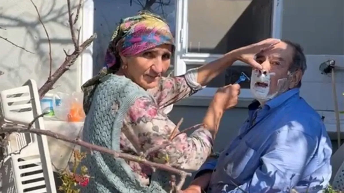 Felçli eşe tıraş – Son Dakika Haberler