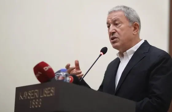 Hulusi Akar'dan terörsüz Türkiye hedefinde net mesaj: Silahları bırakın örgütü feshedin