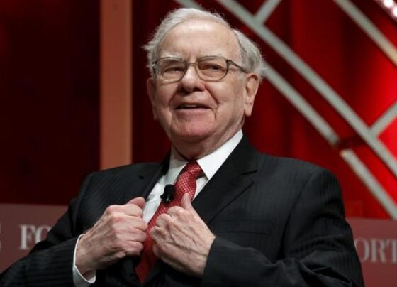 Japonyaya yatırımını artırdı İşte Warren Buffettın yeni hamlesi, dev şirketlerin hisselerini topluyor