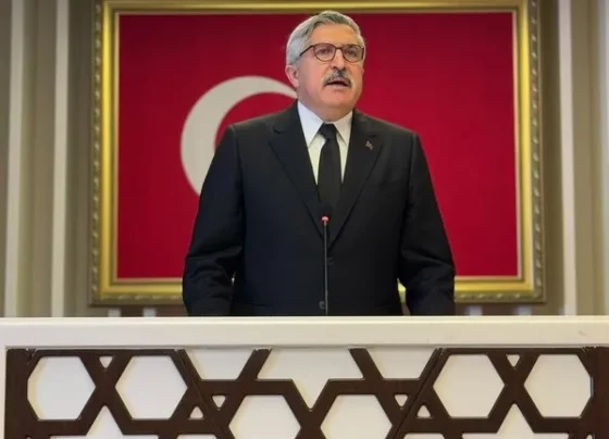 ‘360 vekili nasıl bulacaksınız’ tartışmasına AK Parti’den çarpıcı yanıt: Seçim 2027’de adayımız Erdoğan