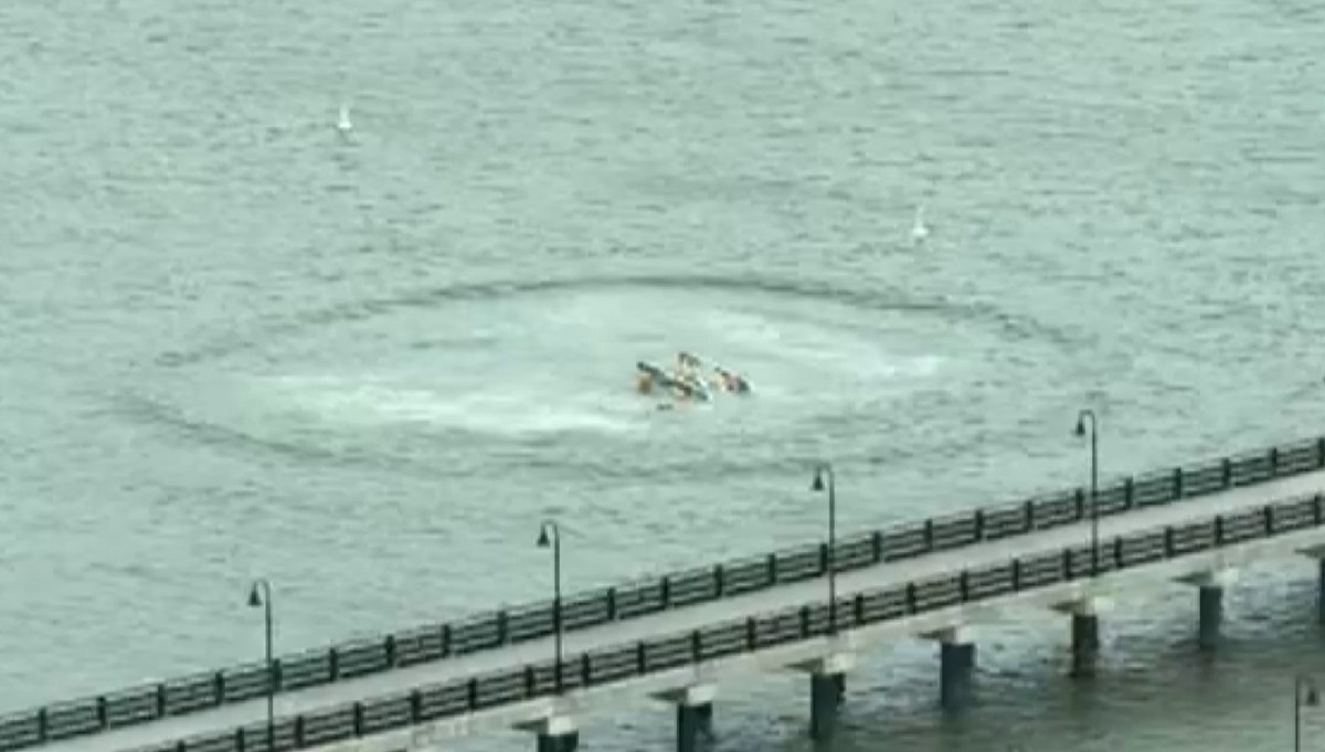 ABD’de helikopter Hudson Nehri’ne düştü