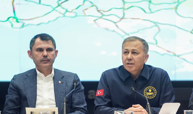AFAD: Ana şoktan sonra 291 artçı sarsıntı kaydedildi haberi