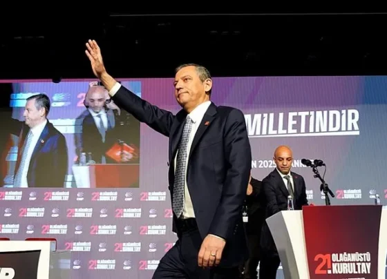 AK Parti milletvekili Şebnem Bursalı’dan Özgür Özel’e çok sert tepki: Milli iradeye açık bir saldırıdır!