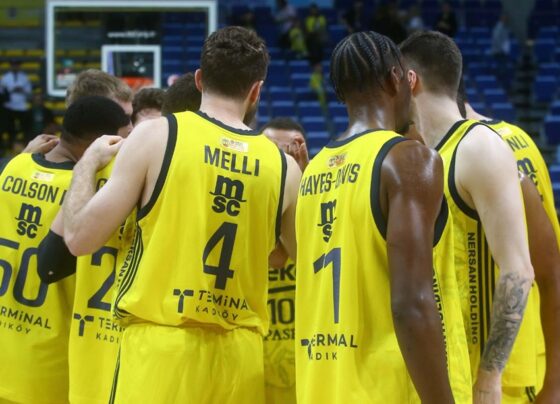 Anadolu Efes ile Fenerbahçe Beko'nun lig maçlarına erteleme - Son Dakika Spor Haberleri