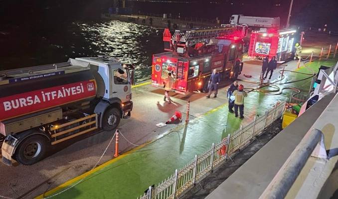 BUDO feribotunda yangın paniği: Yolcular tahliye edildi haberi