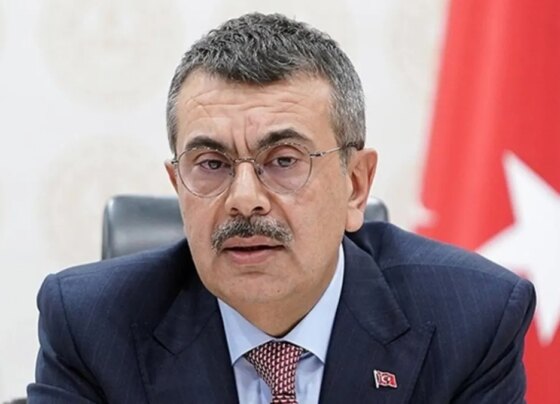 Bakan Tekin'den kazada hayatını kaybeden öğretmenler için taziye mesajı