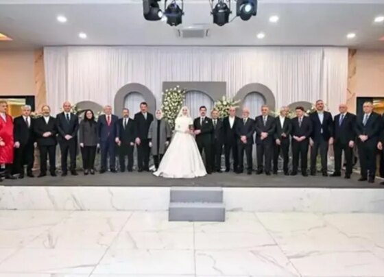 Bakan Tunç ve Bakan Uraloğlu, Sakarya'da düğün törenine katıldı