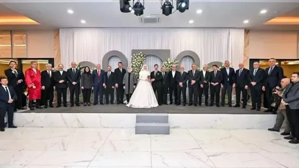 Bakan Tunç ve Bakan Uraloğlu, Sakarya’da düğün törenine katıldı