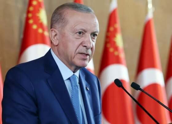 Başkan Erdoğan, şehit polis memuru Bacak'ın ailesine başsağlığı diledi