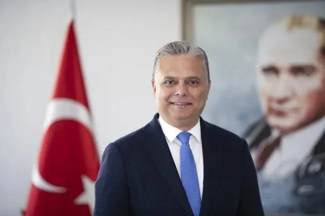 CHP kurultayı için üçüncü aday Berhan Şimşek! İşte Özgür Özel’in 6 Nisan’daki iki rakibi: Ümit Uysal ve Berhan Şimşek…