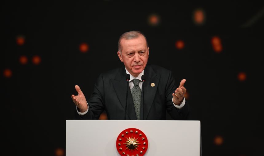 Cumhurbaşkanı Erdoğan: Batı karşısında el pençe divan duranlar bizim dik duruşumuzu anlayamaz haberi