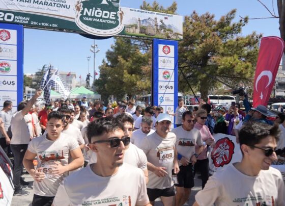 Doğuş Holding Niğde Yarı Maratonu'nda 518 sporcu yarıştı - Son Dakika Spor Haberleri