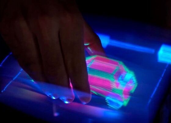 Dünyanın ilk etkileşimli 3D hologramı geliştirildi - Son Dakika Teknoloji Haberleri