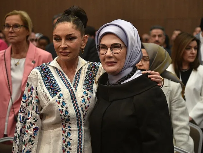 Emine Erdoğan’dan barış ve adil düzen çağrısı: Çocukların uykularında bombalarla öldürüldüğü dünya, masumiyetini kaybetmiştir