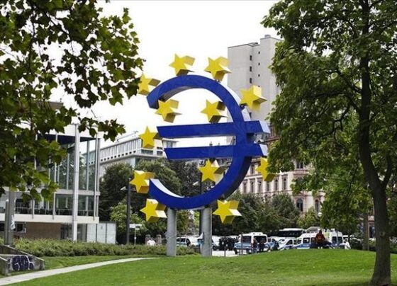 Euro Bölgesinde yatırımcı güveni nisanda çakıldı