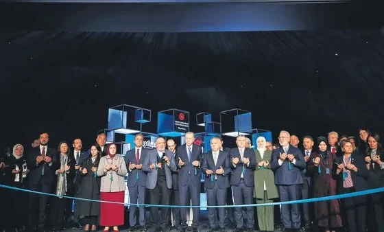 Faşist CHP, sanatçıları ve sporcuları fişledi