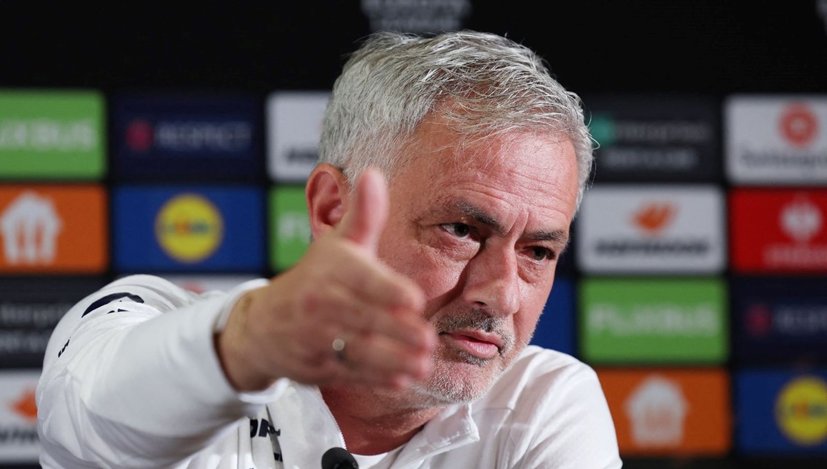 Fenerbahçe’de Mourinho iki futbolcunun üstünü çizdi
