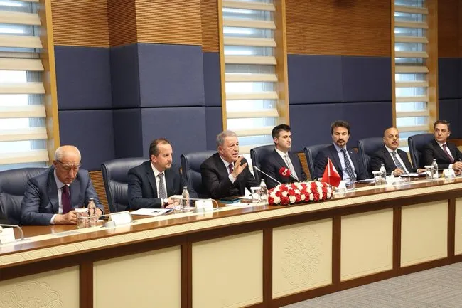 Hulusi Akar’dan Irak’a net mesaj: Terör belasından ülkelerimizi kurtaracağız